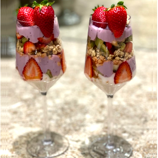 Guilt-Free-Kiwi,-Strawberry,-&-Dairy-Free-Yogurt-Parfait