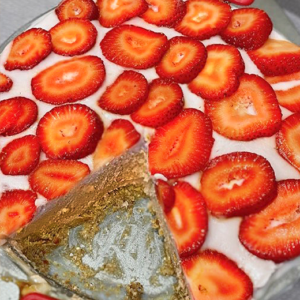 No Bake Chocolate Cake Featured